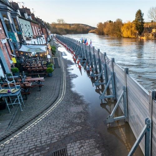 River beginning to flood
