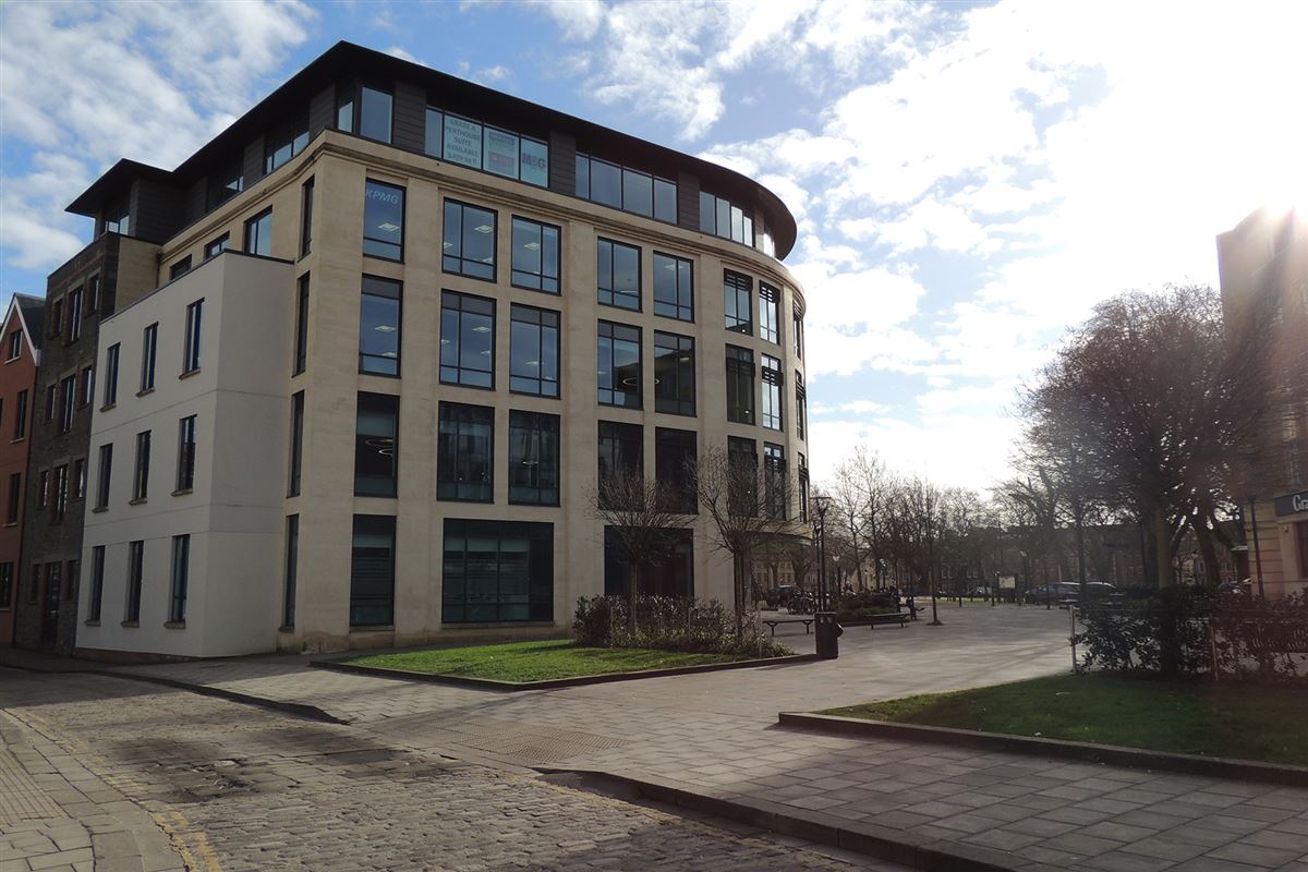 Bristol Queen Square branch exterior