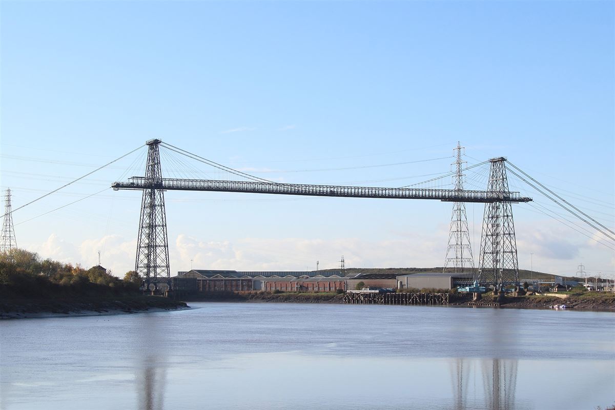 Transporter bridge